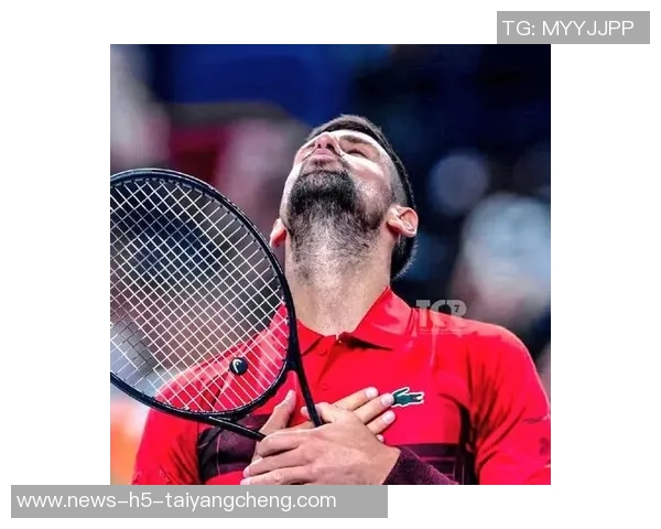 C罗谈激励源泉称詹姆斯与我同龄但我头发更多